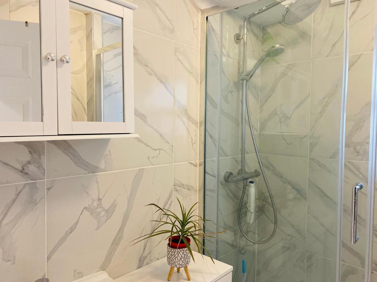 1 Studio Room Near Central Londra Exterior foto